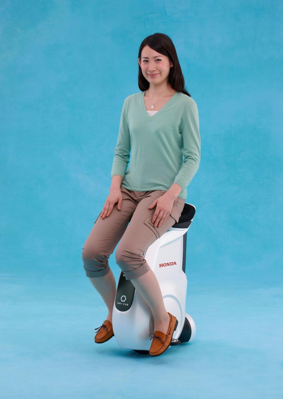  Honda Uni-Cub Personal Mobility Device 2012 года  (фото 27 из 30)
